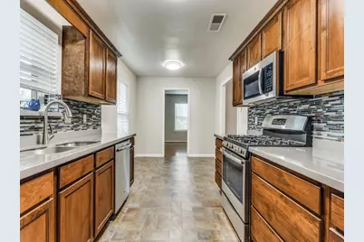 1310 Kingsbridge Drive, Garland, TX 75040 - Photo 9