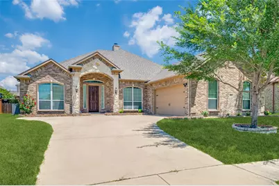 2812 Pino, Grand Prairie, TX 75054 - Photo 1