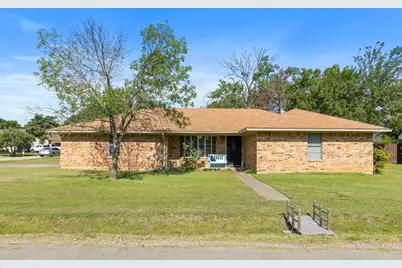 524 S Pedigo Street, Pilot Point, TX 76258 - Photo 1