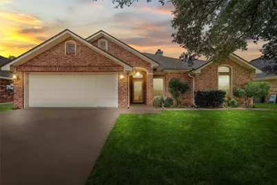 2716 Cherokee Lane, Waco, TX 76712 - Photo 1