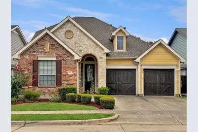 807 Little Cub Way, Euless, TX 76039 - Photo 1