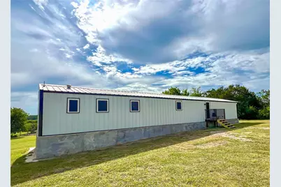 901 Ridge Drive S, Cleburne, TX 76033 - Photo 1