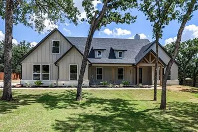 2804 Private Access, Burleson, TX 76058 - Photo 1