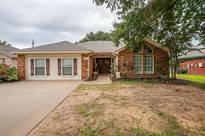 304 Comanche Walk, Joshua, TX 76058 - Photo 1