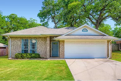 405 W Spring Street, Weatherford, TX 76086 - Photo 1