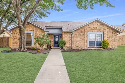 305 Hemlock Drive, Grand Prairie, TX 75052 - Photo 1