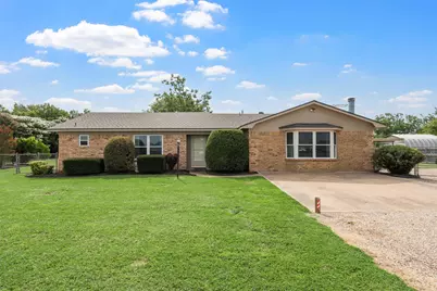 802 S Old Temple Road, Hewitt, TX 76643 - Photo 1