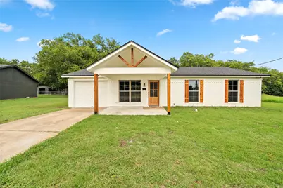 200 Alamo Drive, McGregor, TX 76657 - Photo 1