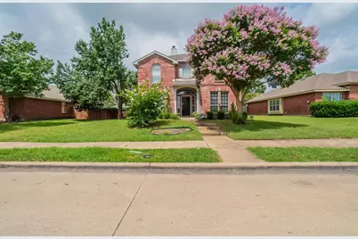 925 Clear Creek Drive, Mesquite, TX 75181 - Photo 1