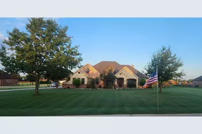 221 Magnolia Drive, Waxahachie, TX 75165 - Photo 1