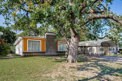 304 SE 19th Street, Mineral Wells, TX 76067 - Photo 1