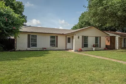 906 Roaming Road Drive, Allen, TX 75002 - Photo 1