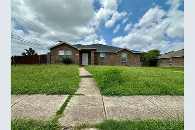 2803 Amber Waves Lane, Lancaster, TX 75134 - Photo 1