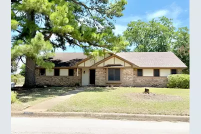 805 Lee Court, Azle, TX 76020 - Photo 1