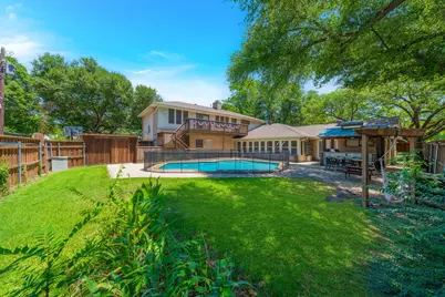 501 Tanglewood Drive S, Irving, TX 75061 - Photo 1