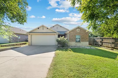 405 Magnolia Street, Hico, TX 76457 - Photo 1