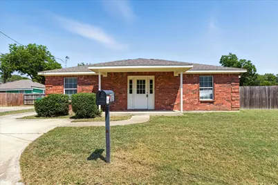 107 S Crawford Street, Denton, TX 76205 - Photo 1