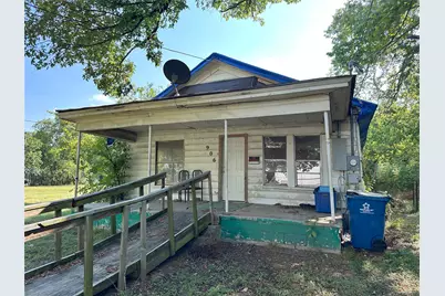 906 N Commerce Street, Corsicana, TX 75110 - Photo 1