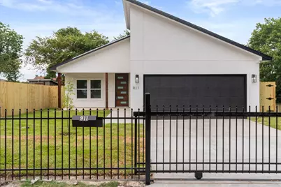 911 18th Street, Dallas, TX 75216 - Photo 1