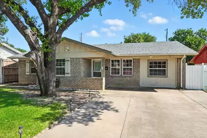 1516 Mosley Drive, Irving, TX 75060 - Photo 1