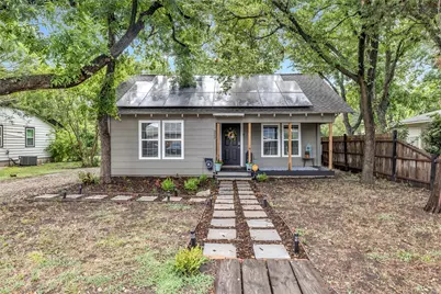 323 S Main Street, Cedar Hill, TX 75104 - Photo 1