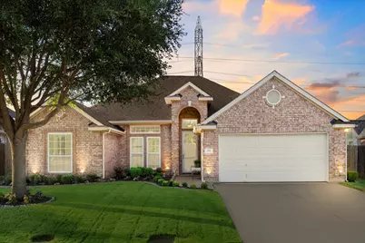 518 Broadsword Lane, Grand Prairie, TX 75052 - Photo 1
