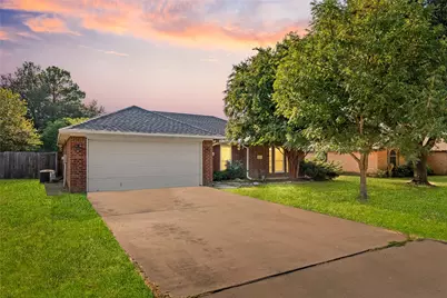 122 Cynthia Lane, Weatherford, TX 76087 - Photo 1