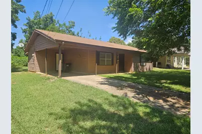 2305 Pine Bluff Street, Paris, TX 75460 - Photo 1