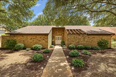 1710 E Valley Lane, Grand Prairie, TX 75050 - Photo 1