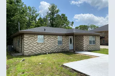 305 W 3rd Street, Blooming Grove, TX 76626 - Photo 1