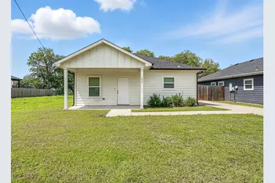 106 W 17th Avenue, Corsicana, TX 75110 - Photo 1