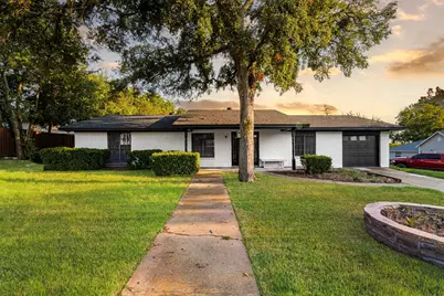 218 E 7th Street, Weatherford, TX 76086 - Photo 1