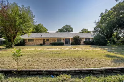 705 S 4th Street, Grandview, TX 76050 - Photo 1
