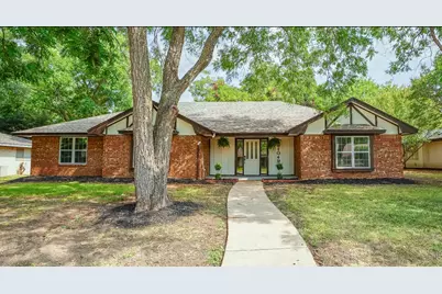 1049 Rosewood Drive, DeSoto, TX 75115 - Photo 1