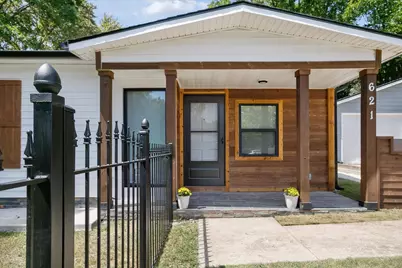 621 N Elm Street, Lancaster, TX 75146 - Photo 1