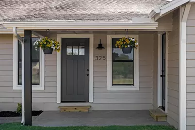 325 Houston Street, Cedar Hill, TX 75104 - Photo 1