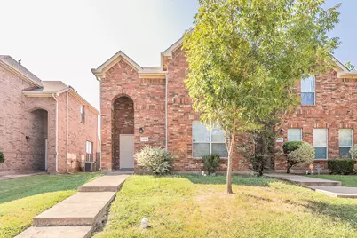 923 Jamie Drive, Grand Prairie, TX 75052 - Photo 1