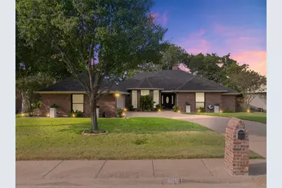 609 Ten Mile Drive, DeSoto, TX 75115 - Photo 1