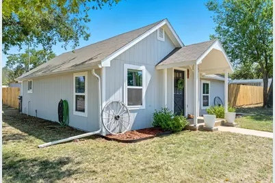 801 Carolina Street, Graham, TX 76450 - Photo 1