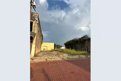 310 5th Street, Honey Grove, TX 75446 - Photo 1