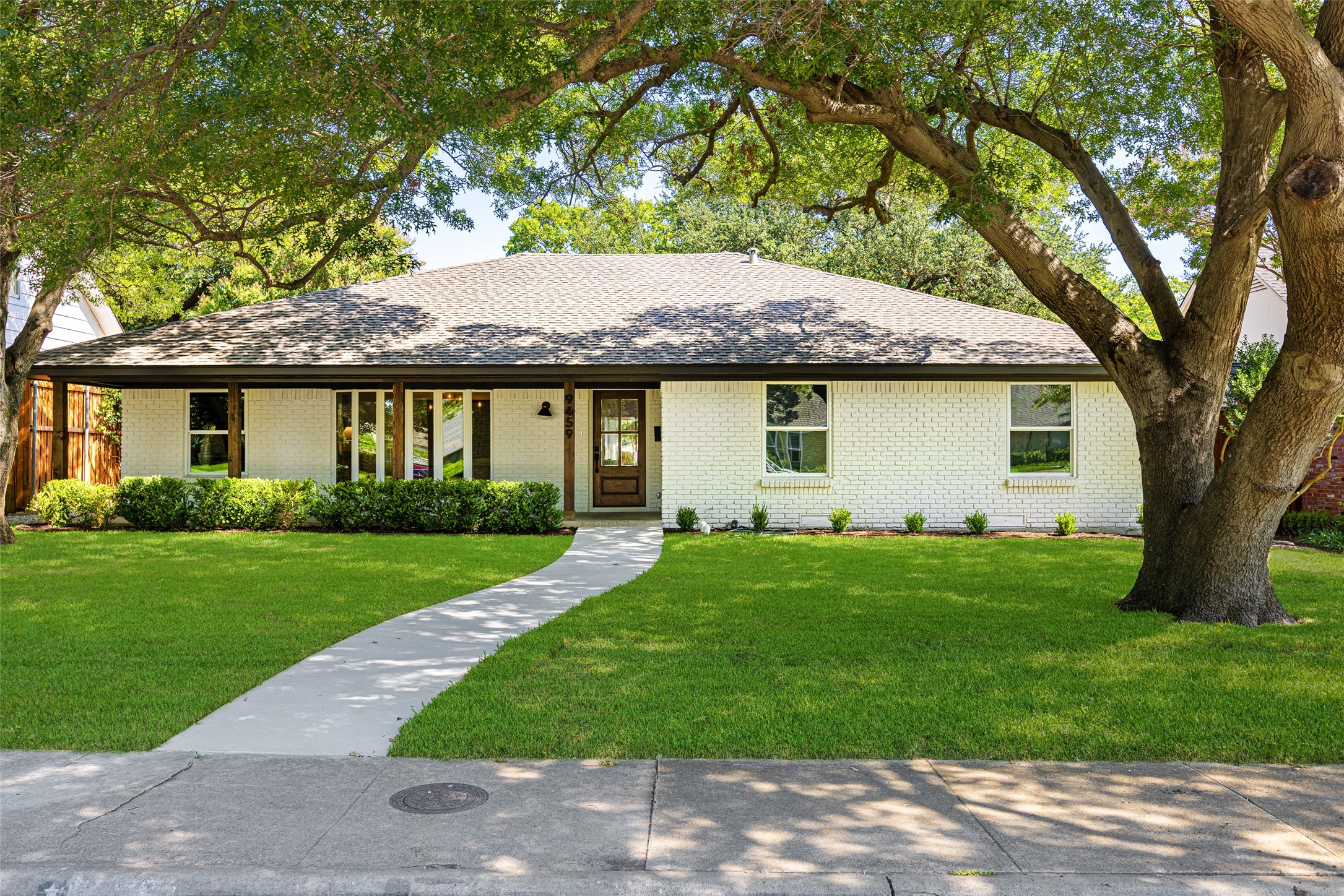 9459 Heatherdale Dr, Dallas, TX 75243 - MLS 21063641 - Coldwell Banker
