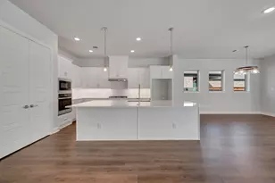 2075 Emerald Grove Dr, Arlington, TX 76005 - Photo 19