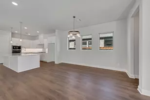 2075 Emerald Grove Dr, Arlington, TX 76005 - Photo 11