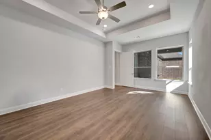 2075 Emerald Grove Dr, Arlington, TX 76005 - Photo 31