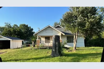 108 E Eubank Street, Mabank, TX 75147 - Photo 1