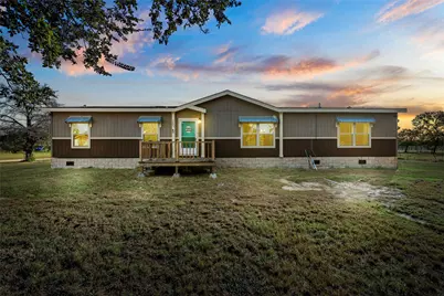 1605 Cloverleaf Road, Bellmead, TX 76705 - Photo 1