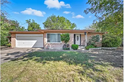 1328 W Water Street, Weatherford, TX 76086 - Photo 1