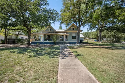 1209 NW 4th Avenue, Mineral Wells, TX 76067 - Photo 1