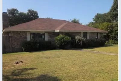 814 Oakbluff Drive, Lancaster, TX 75146 - Photo 1