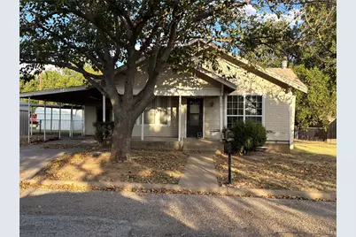 306 N Hillcrest Drive, Olney, TX 76374 - Photo 1